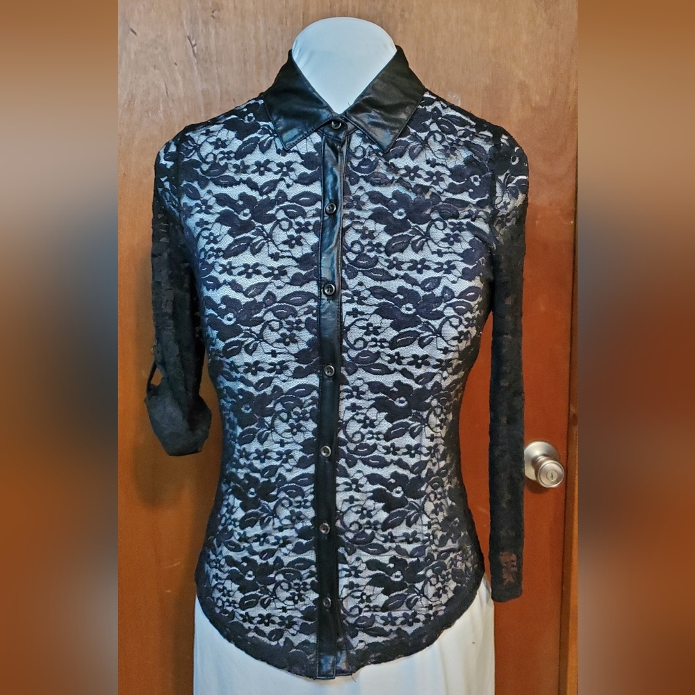 Vintage 80s BONGO lace long-sleeved button up